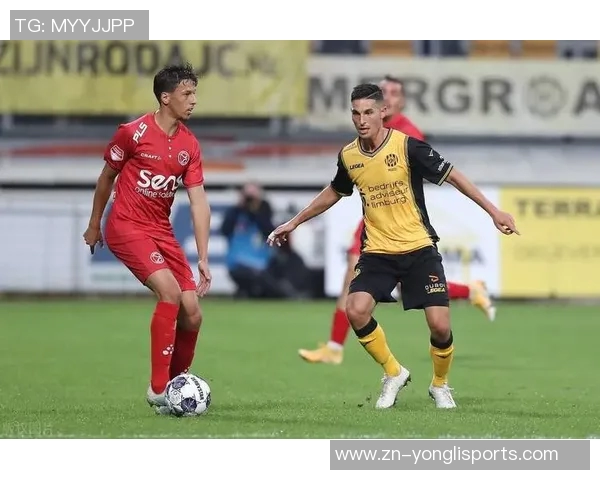 足球场上的隐形英雄十二号球员如何影响比赛的胜负与团队协作